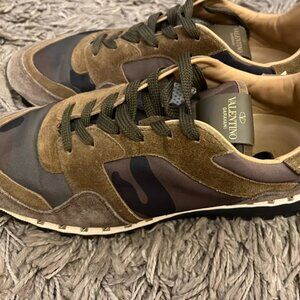 Valentino trainers